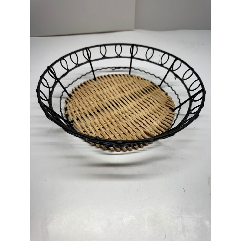 Black Metal Wire and Woven Wicker Round Basket Decorative Fruit Bread Bowl